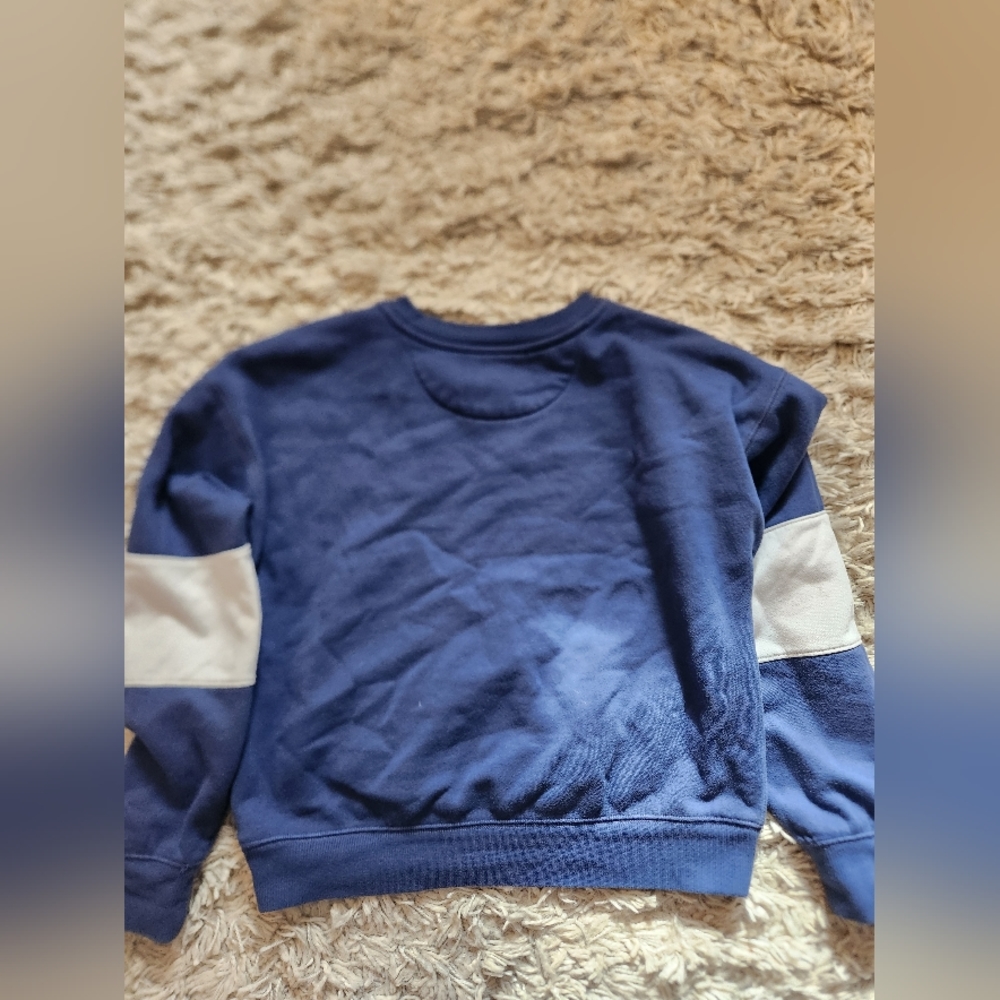 Universal Threads Crop Sweater - Picture 2 of 4